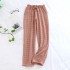 Pantalones de pijama a cuadros japoneses para mujeres, gasa de algodón puro de primavera y verano, pantalones de hogar de gran tamaño y sección delgada que se pueden usar en el exterior.