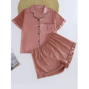 Conjunto de pijama con pantalón corto y top de manga corta con botones delanteros de satén de talla grande
