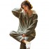 Traje grueso y cálido de dos piezas con solapa verde Traje de franela de pijamas para damas sueltas