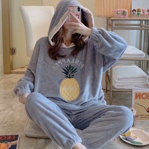 Pijamas de franela de gran tamaño con capucha caliente y manga larga para el invierno